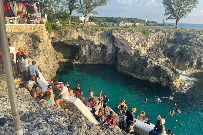 7 Mile Beach and Rick's Cafe in Negril from Montego Bay Private Tour - The Most Praised Details That Matter on the Ground