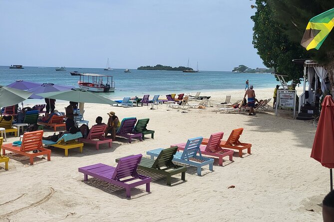 7 Mile Beach and Rick's Cafe Private Tour - Seven Mile Beach at Jimmy Buffett’s Margaritaville: beach time with options
