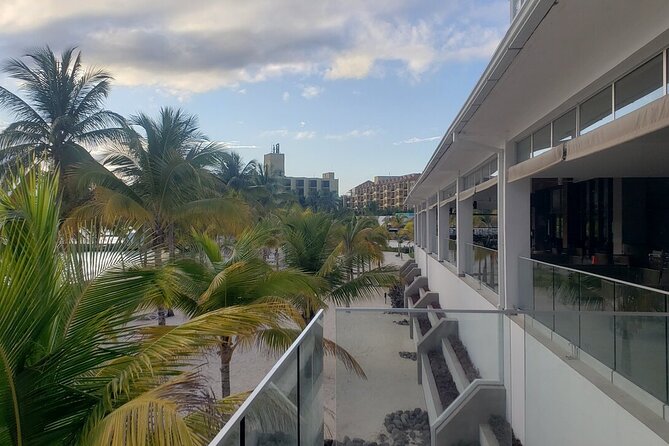 A "Private" Airport Transfer to any Resort in Montego Bay - Riding in air-conditioned comfort (and why it matters in Jamaica)