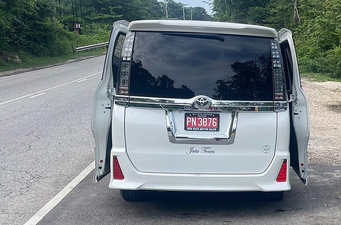 Airport Pickup, Dropoff to any Resort or Airbnb in Montego Bay - A practical “what to expect” checklist for your pickup