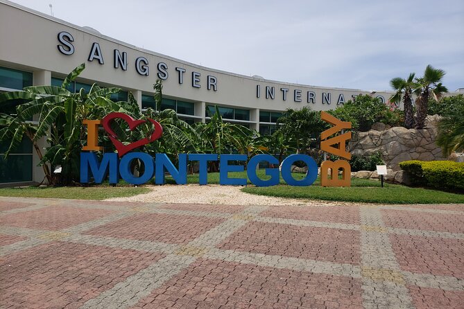 Airport Transfer Montego Bay: Riu Montego / Reggae / Palace - Key Points at a Glance