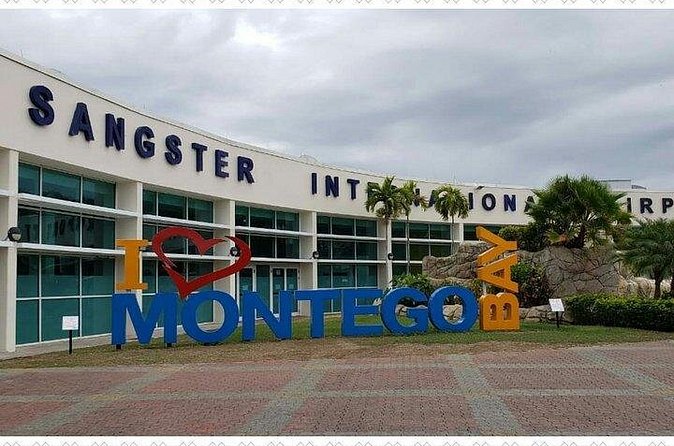 Airport Transfer to Ocho Rios Hotels (Round-Trip) - Round-Trip Montego Bay to Ocho Rios: Why Pre-Booking Matters