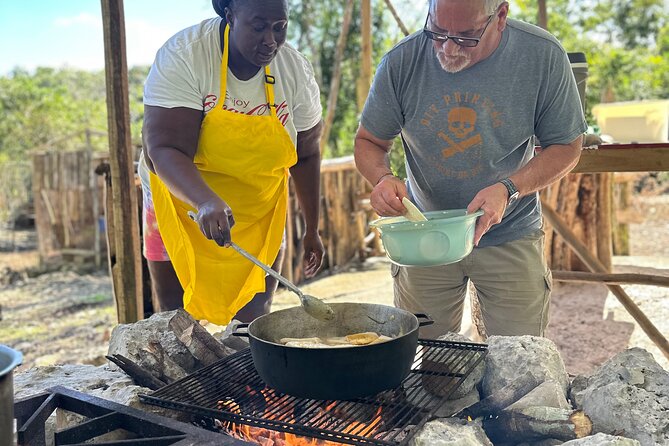 Authentic Jamaican Cooking Experience in the Mountain from mobay - The market stop: choosing ingredients instead of being handed a menu