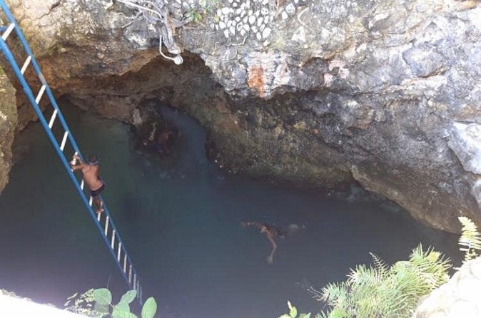 Blue Hole Mineral Spring and Rick's Cafe - Who this tour fits best (and who should skip it)