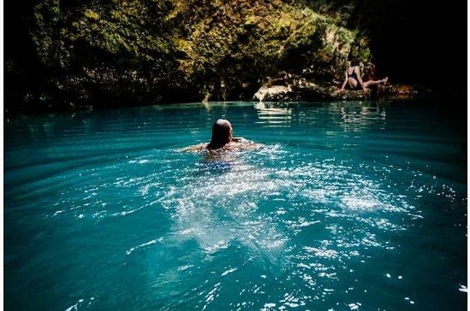 Blue Hole Mineral Spring plus Weed Farm Combo Tour with Transportation - What the mineral pool does for the experience