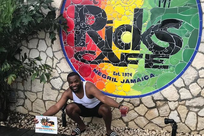 Blue Hole Mineral Spring, Seven Mile Beach, Ricks Cafe/ Shopping Private Tour - Blue Hole Mineral Spring: watch 55-foot leaping moments, then swim