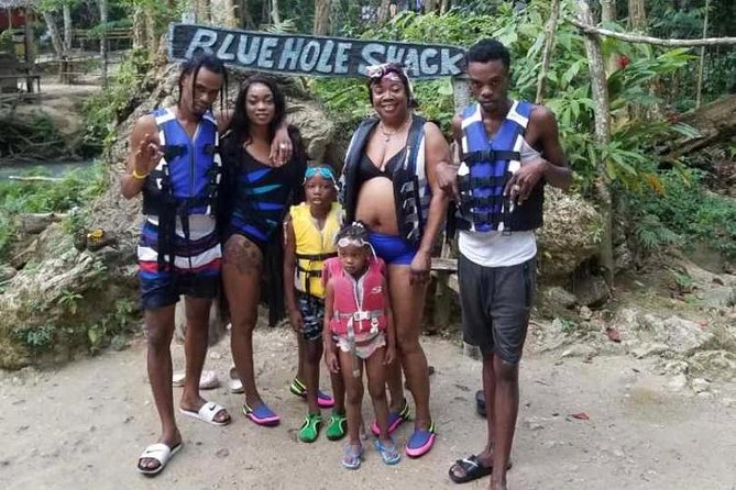 Blue Hole Secret Falls and Bob Marley Nine Mile Private Tour - Nine Mile and Bob Marley: mausoleum plus childhood home visits in a tight 1.5-hour window