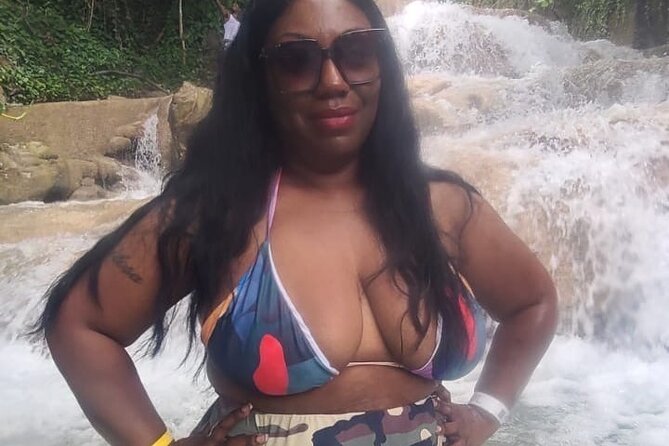 Bob Marley 9 Miles Tour and Dunns River Falls - The road trip portion: history stops plus inland views