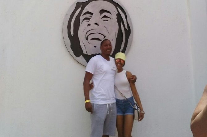 Bob Marley Mausoleum Tour, Nine Miles Jamaica from Montego Bay - What to Pack and How to Dress for the Sites