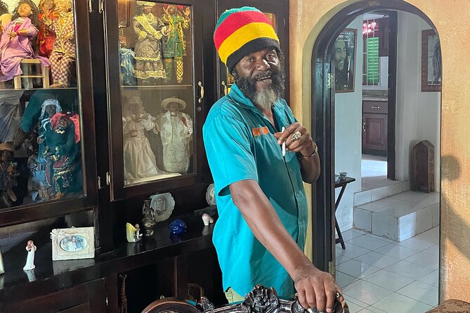 Bob Marley's Nine Mile Mausoleum Tour (Complimentary Rum Punch) - The Nine Mile visit: childhood home and the mausoleum