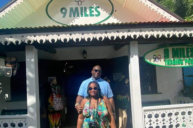 Bob Marley's Nine Mile Tour with Admission from Montego Bay - The drive from Montego Bay: comfort first, time second