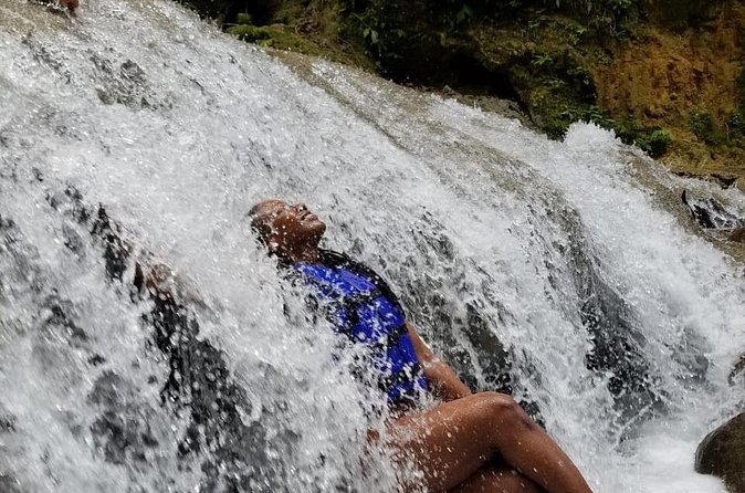 Chuck Norris Secret Falls/Blue Hole - Safety and realism at the falls: what to expect