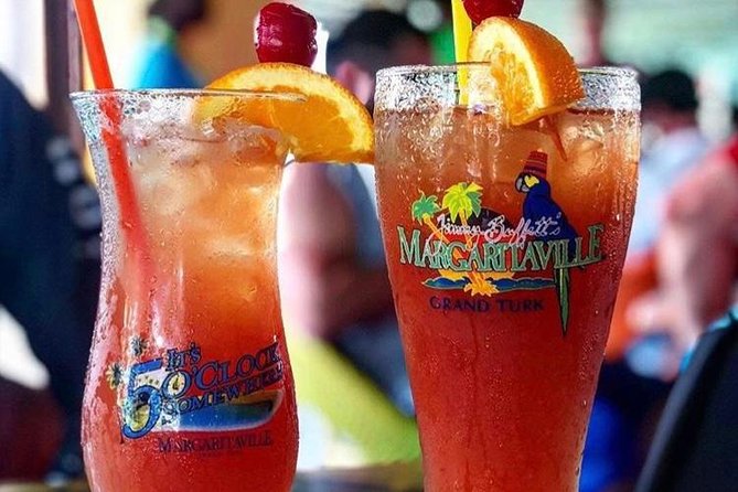 Doctor's Cave Beach, Jimmy Buffett 's Margaritaville and Shopping - The smart reason to do this tour: beach plus the Hip Strip in one day