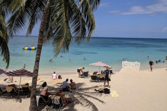 Doctor's Cave Beach, Jimmy Buffett 's Margaritaville and Shopping - Lunch, seating, umbrellas, and other practical spending