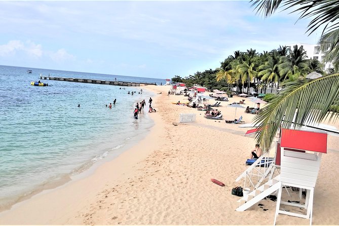 Doctor's Cave Beach, Margaritaville & Shopping from Montego Bay Hotels - What to pack for a smooth Doctor’s Cave + Margaritaville day