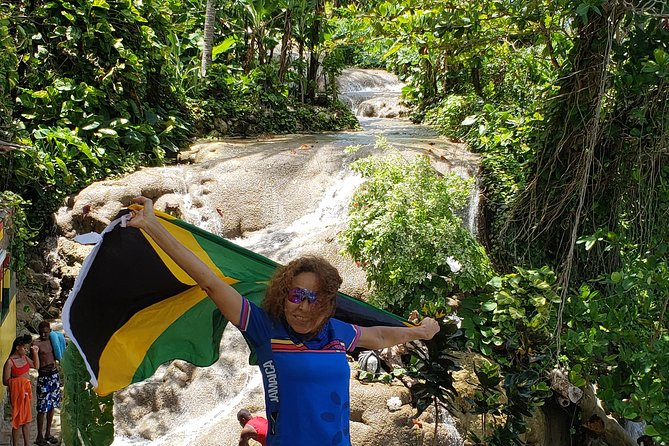 Dunn's Falls and Blue Hole Daytrip with Lunch from Montego Bay & Trelawny - Dunn’s River Falls: The 600-Foot Climb You’ll Actually Want to Do