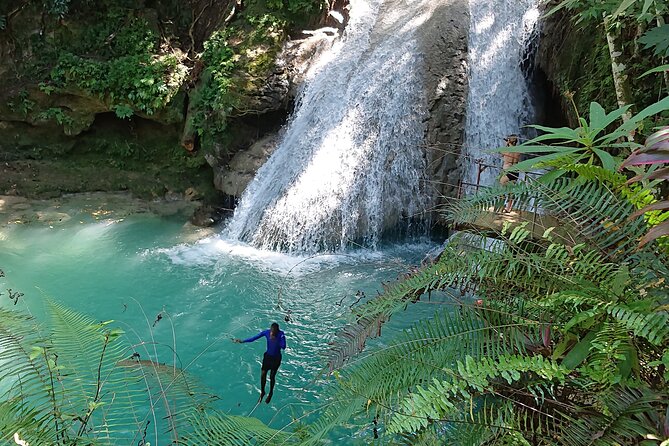 Dunn's River and Blue Hole with lunch combo from Montego Bay - Ocho Rios Jerk Center Lunch: Timing and What You Get