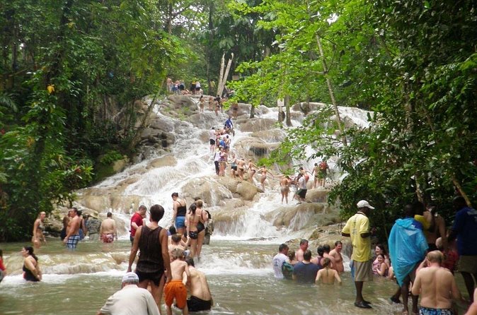 Dunn's River Falls - Stop 1: Dunn’s River Falls climb and park time