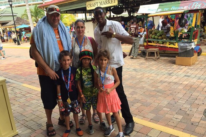 Dunn's River Falls and Jamaica Sightseeing Private Tour - Lunch, photos, and the shopping stop you might actually enjoy