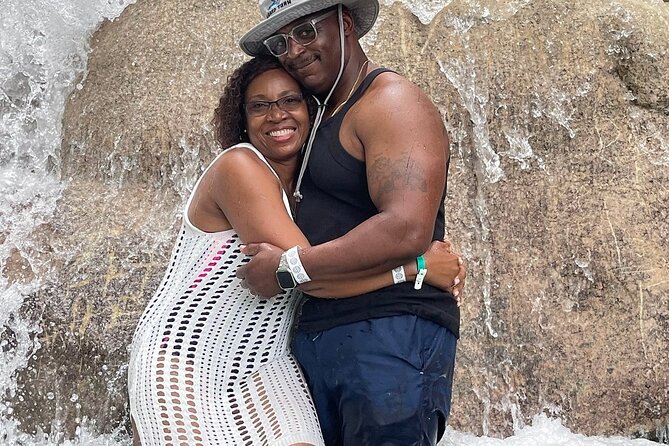 Dunn's River Falls Climb and Beach Include Entry Fee (ᵔᵕᵔ) - Optional Ocho Rios market stop: quick souvenirs without derailing your schedule