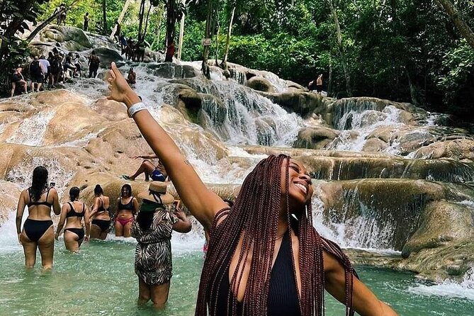 Dunn's River Falls Half Day Tour From Montego Bay - Columbus Park in Discovery Bay: a history stop without the heavy lift