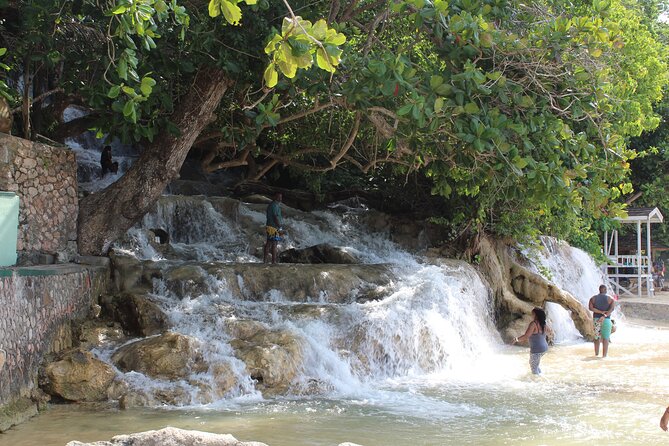 Dunn's River Park & Blue Hole Waterfall Combo from Montego Bay - Who should pick this combo, and who should skip it