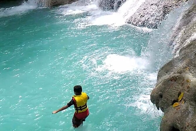 Dunns River Falls & Blue Hole Combo from Montego Bay with Pick Up - What to Bring (and What to Avoid) for a Wet, Active 8 Hours