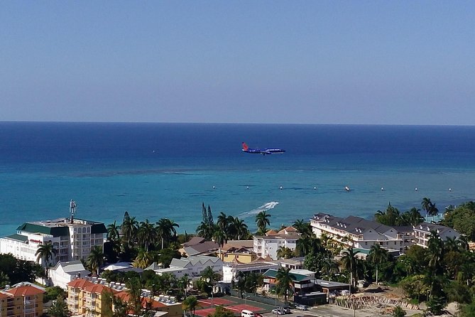 EXCLUSIVE AIRPORT / CRUISE PORT TRANSFER 1-4 Pax - Key things to know before you ride