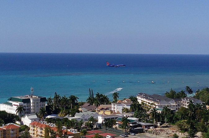 EXCLUSIVE AIRPORT / CRUISE PORT TRANSFER 1-4 Pax - Practical tips that will make your pickup smoother
