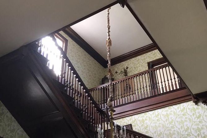 Explore Montego Bay Jamaica Rose Hall Great House Day/Night Tour - Leon as your guide: why his approach gets praised