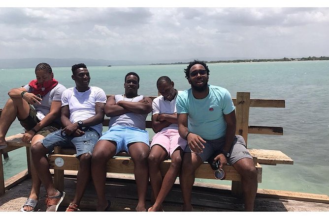 Floyd's Pelican Ocean Bar Private Tour with Transportation - Montego Bay to the South Coast: What the Pickup Actually Buys You