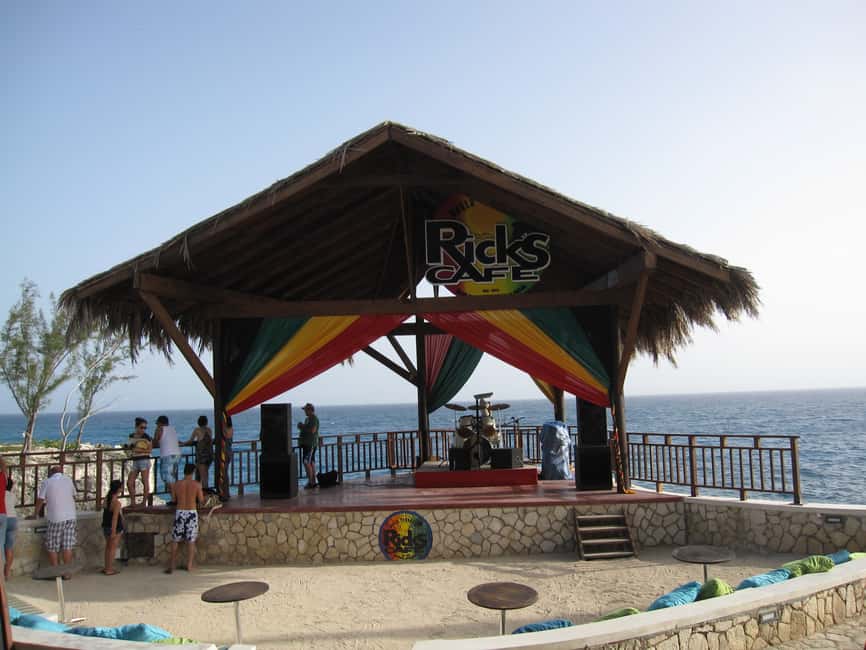From Montego Bay: Negril Day Trip and Rick's Café Sunset - Entering Negril From Montego Bay: pickup that works and a road trip you can enjoy