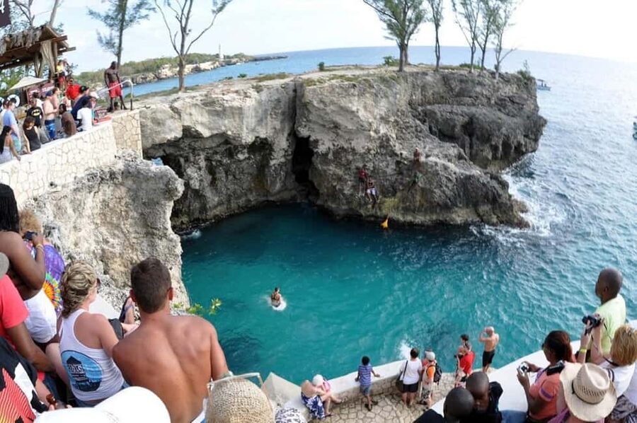 From Montego Bay: Negril Day Trip and Rick's Café Sunset - Price and value: is $215 per group up to 2 worth it?