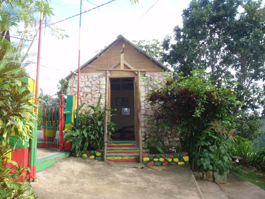 From Montego Bay: The Bob Marley Guided Tour of Nine Mile - The ride from Montego Bay to Nine Mile: where the day starts