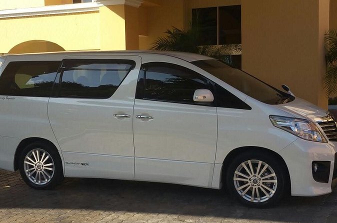 Grand Palladium Jamaica Airport Transfer - The hotel stop question: Grand Palladium Jamaica vs Lady Hamilton