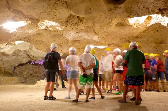 Green Grotto Caves and Dunn's River Falls Guided Tour with Admission - Getting to the attractions without the hassle