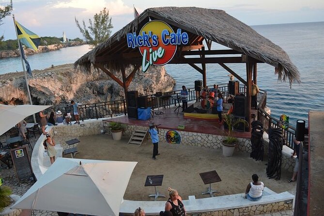 Half-Day Private Guided Ricks Café & Negril Seven Mile Beach Tour - Seven Mile Beach: a simple 1-hour break with real flexibility