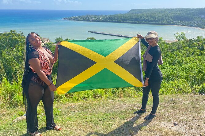 Horse Back Riding and Blue Hole From Montego Bay - Scotchies Drax Hall: Jerk That Makes a Great Lunch Stop