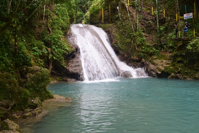 Horse Back Riding and Blue Hole From Montego Bay - What to Bring (So the Water and Horses Don’t Ruin Your Day)