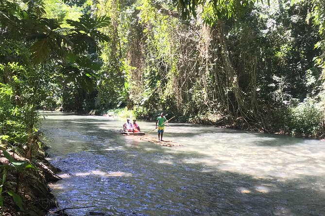Jamaica Bamboo Rafting Tour Limestone Foot Massage - Group Size, Safety, and Captain-Controlled Comfort