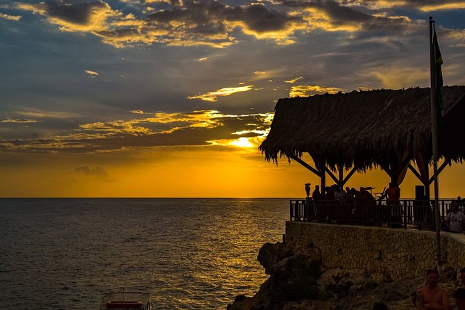 Jamaica Sunset at Rick's Cafe Private Tour with Transfer - What You Pay for: $105 Value Breakdown (and On-Site Reality)