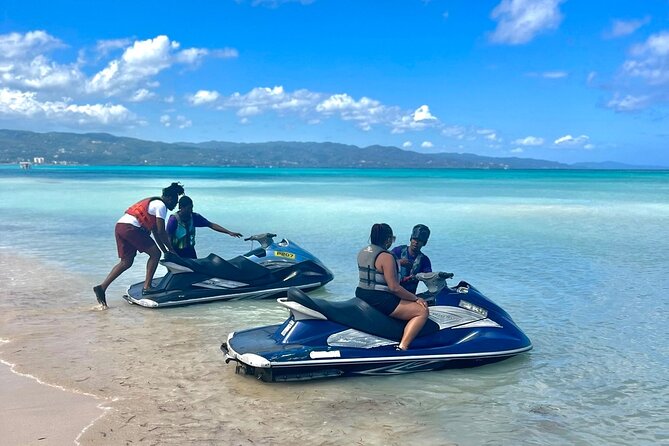 Jet Ski in Montego Bay - Breeze in Water Sports Beach: Where Your Ride Starts