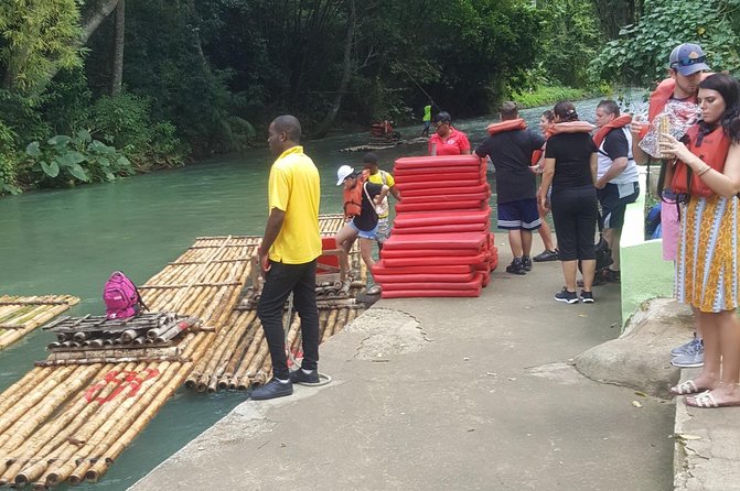 Martha Brae Rafting Adventure - The rafting part: what a private two-person bamboo ride feels like