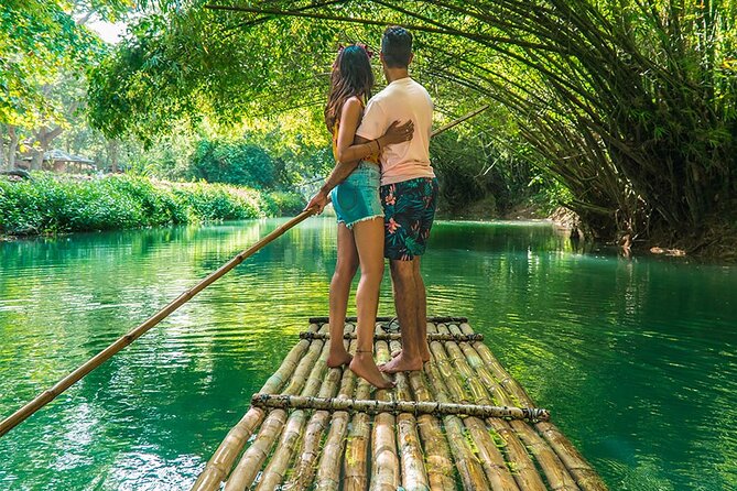 Martha Brae Rafting Experience w/Jerk Chicken Lunch, Montego Bay - The jerk chicken lunch: what’s included and what to watch for