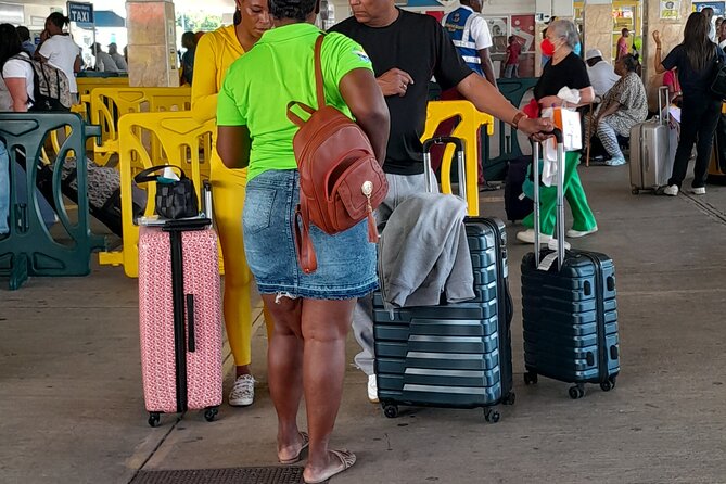 Montego Bay Airport private Taxi to Royalton Negril - Getting Ready: Simple Things to Do Before You Land