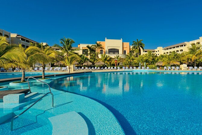 Montego Bay Airport Private Transfers to any Montego Bay Hotels - Small Group Pricing and Private-Party Setup