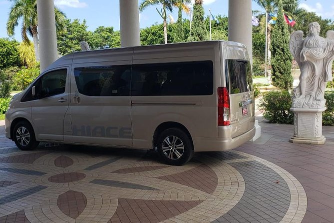Montego Bay Airport To Luxury Bahia Principe Runaway Bay - What the Best Drivers Actually Do for Your Trip