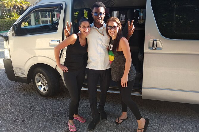 Montego Bay Airport Transfer to and from Hotels in Montego Bay. - The Drive Into Montego Bay: What You Gain Beyond AC