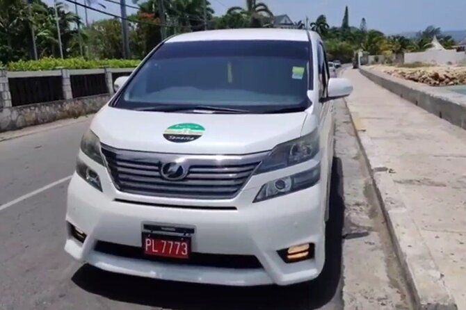 Montego Bay Airport Transfer to Ocean Eden Bay and Coral Spring - How the meet-up works at Sangster International Airport