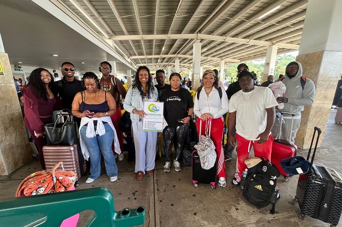 Montego Bay Airport Transfers ( Round Trip-Montego Bay Hotels) - Meeting your driver at the airport: tickets, signs, and quick fixes